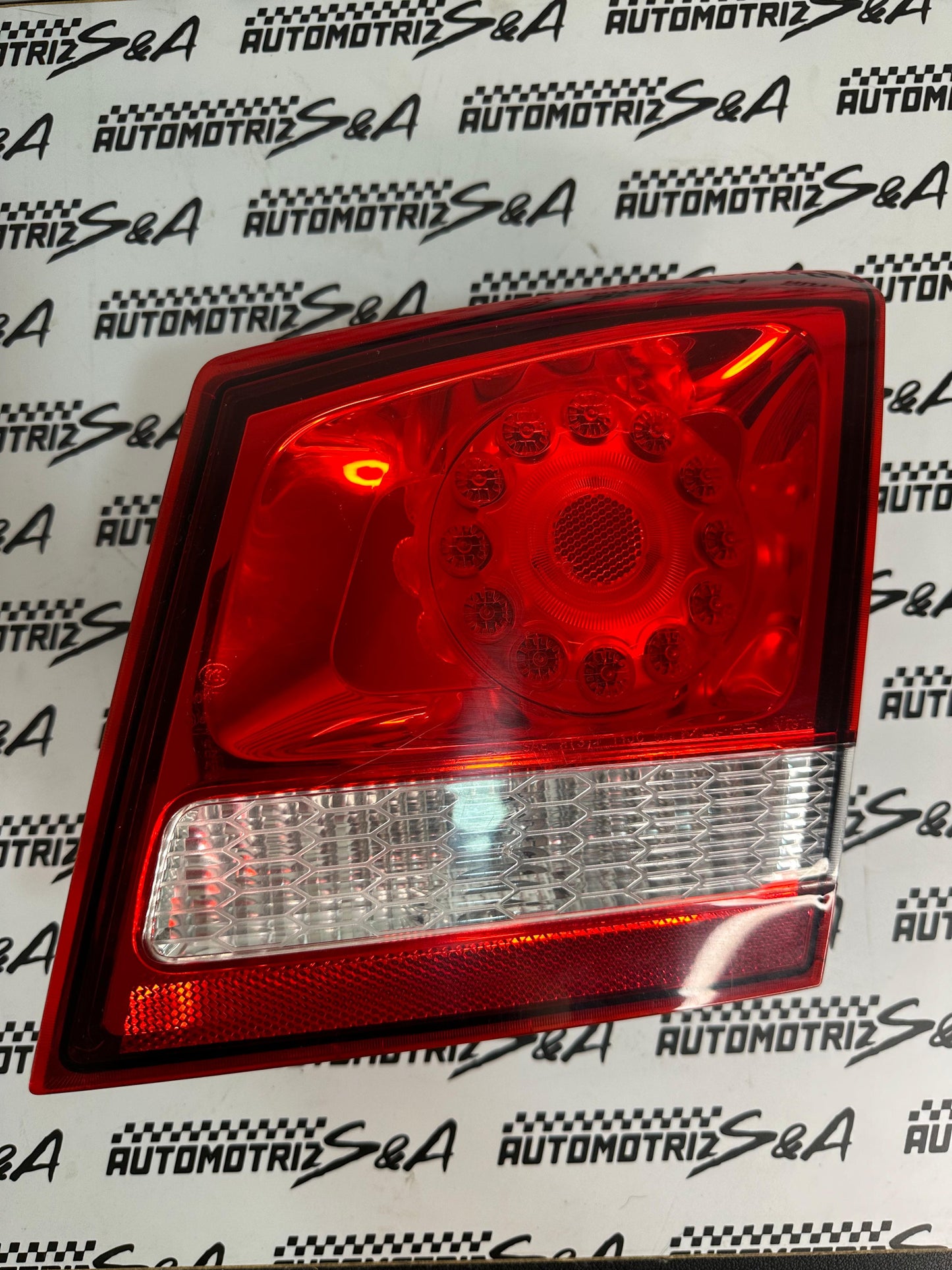 FAROL MALETA RH DODGE JOURNEY